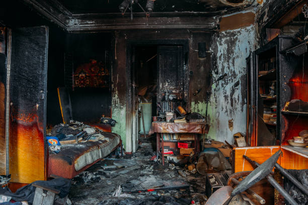 Ремонт квартиры после пожара: восстановление стен и полов